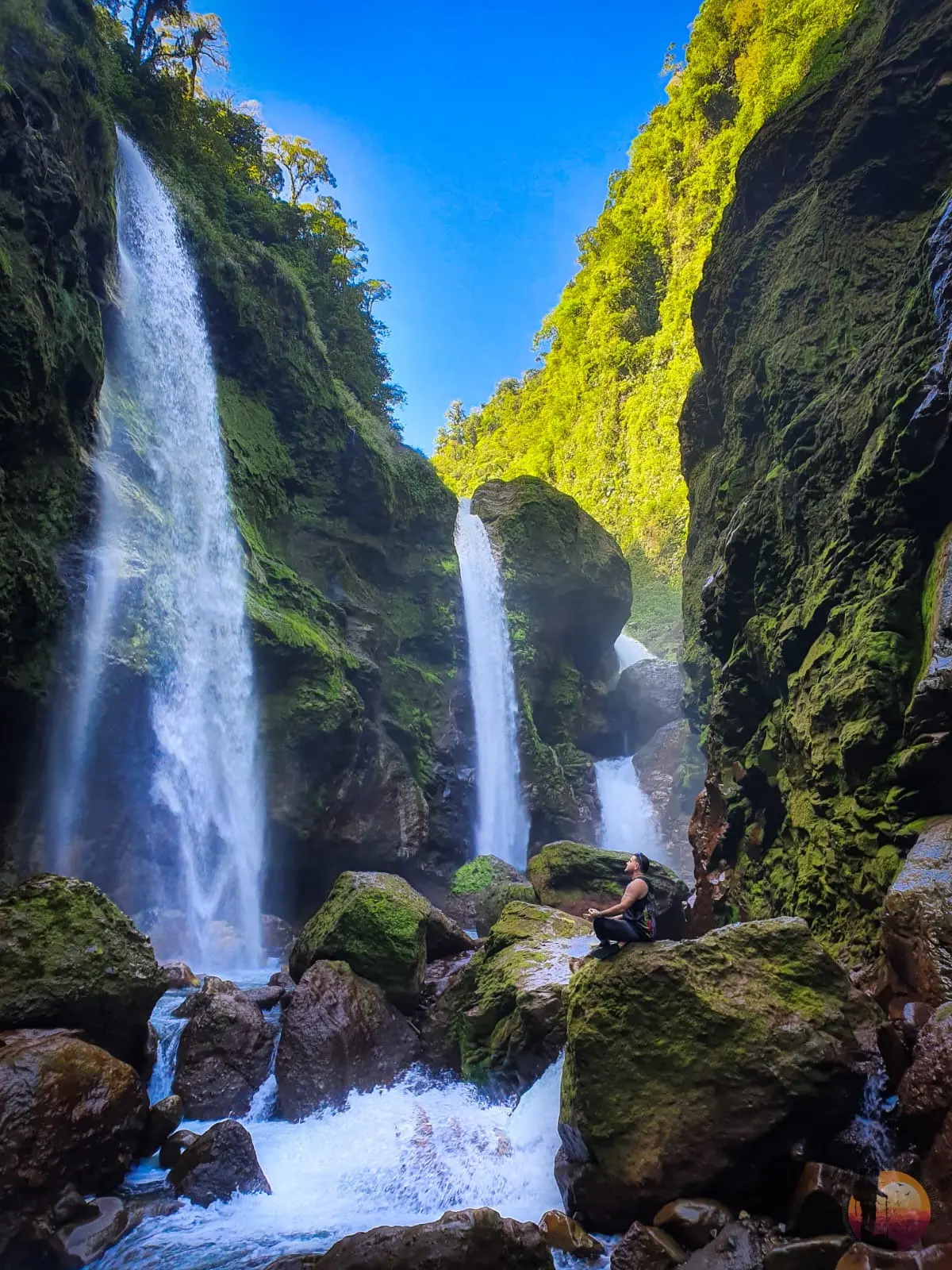 Waterfall trekking at Quebrada Gata, Venecia